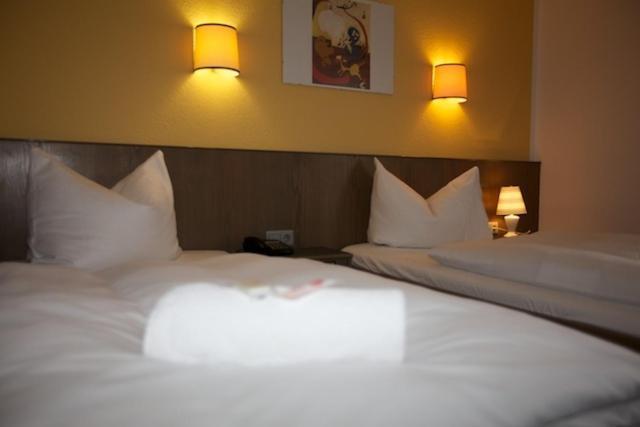 Astra Hotell Ulm Rum bild