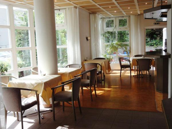 Astra Hotell Ulm Exteriör bild
